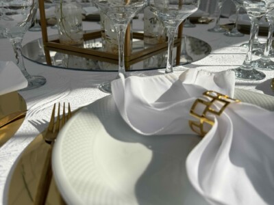 Location matériel de réception Île-de-France – tables, chaises et décoration NK Location